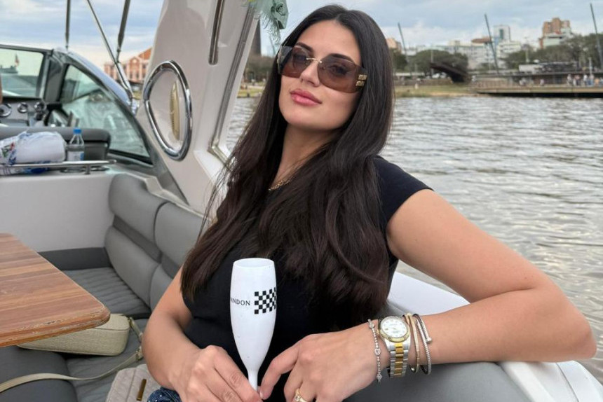 Acompanhante ANGEL - Muher Garota de Programa - Acompanhantes Caxias do Sul - Casa das Prima