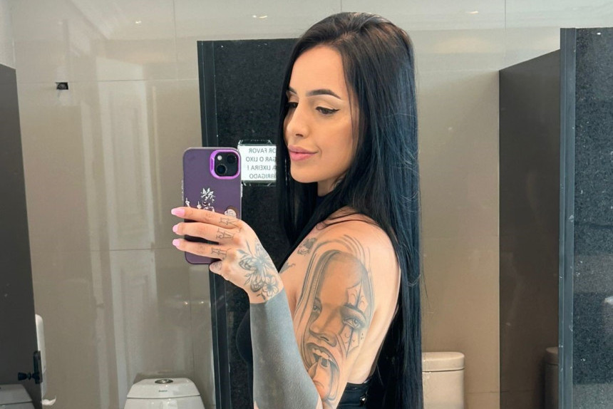 Acompanhante CLARA - Muher Garota de Programa - Acompanhantes Caxias do Sul - Casa das Prima